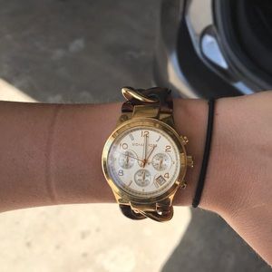 Michael Kors Accessories - Michael Kors tortoise shell watch Michael Kors Accessories - Michael Kors tortoise shell watch